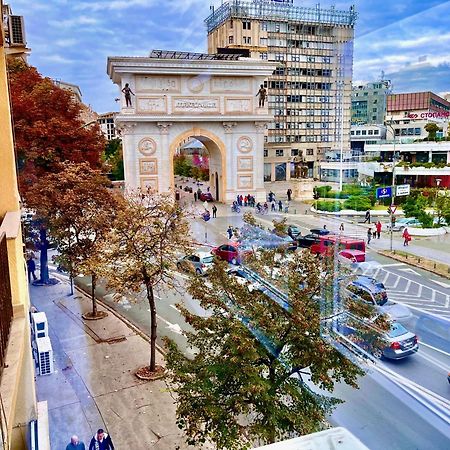 Stay In Skopje - Prime Location Apartment מראה חיצוני תמונה